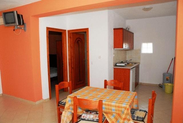לימנריה Avra Apartments חדר תמונה